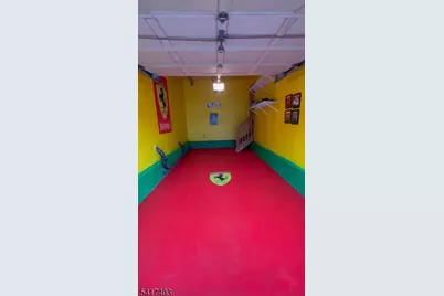 1403 Moonlight Ct, Washington Township, NJ 07840 - Photo 12