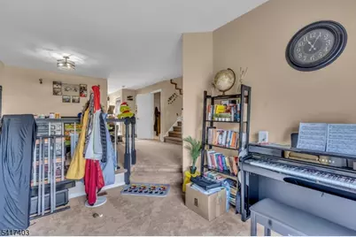 1403 Moonlight Ct, Washington Township, NJ 07840 - Photo 16