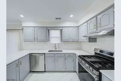 1141 Clawson Ct, Plainfield, NJ 07060 - Photo 6