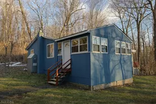 901 Chestnut Path, Stillwater Twp., NJ 07860 - Photo 1