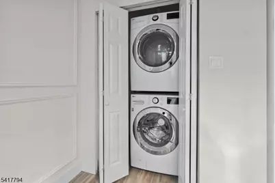 39 Boston Ct, Newark, NJ 07103 - Photo 1