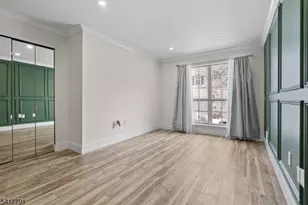 39 Boston Ct, Newark, NJ 07103 - Photo 16