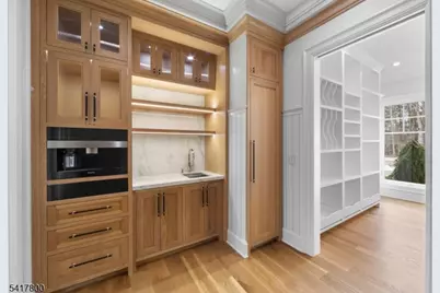 104 Chestnut Ridge Rd, Saddle River, NJ 07458 - Photo 10