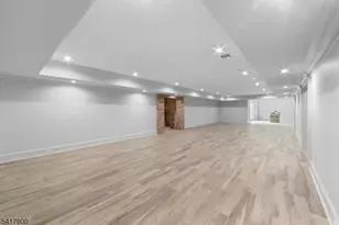 104 Chestnut Ridge Rd, Saddle River, NJ 07458 - Photo 46