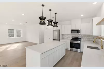 203 Maple Ave, Irvington, NJ 07111 - Photo 18