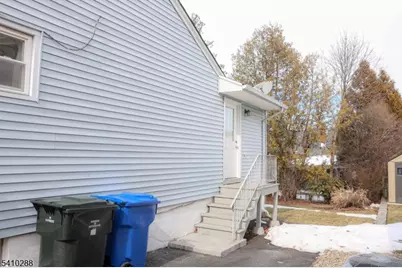 118 Hobart Ave, Rutherford, NJ 07070 - Photo 4