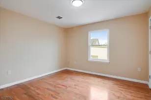 150 N Munn Ave, East Orange, NJ 07017 - Photo 26