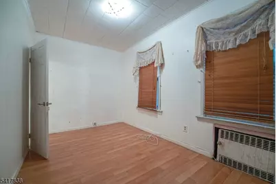 390 Lafayette St, Newark, NJ 07105 - Photo 8