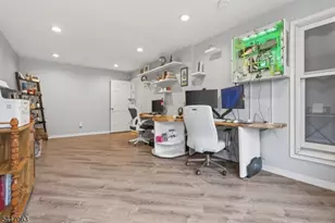 5 Hughey Ln, Hillsborough Township, NJ 08844 - Photo 10