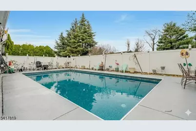 8 Monaghan Rd, Edison, NJ 08817 - Photo 24