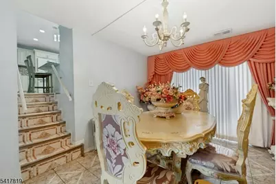 8 Monaghan Rd, Edison, NJ 08817 - Photo 8