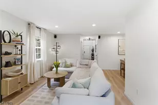 17 Edith Dr, Franklin Township, NJ 08873 - Photo 12