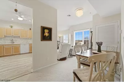 375 Rifle Camp Rd #105, Woodland Park, NJ 07424 - Photo 4