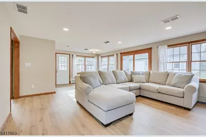 400 Olive St, Branchburg Township, NJ 08853 - Photo 16