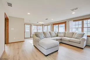 400 Olive St, Branchburg Township, NJ 08853 - Photo 16