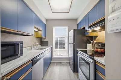 11 Green Heron Dr, Allamuchy Township, NJ 07840 - Photo 8