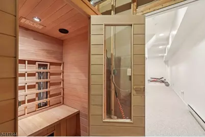 91 Roseland Ave, Caldwell Boro Twp., NJ 07006 - Photo 34