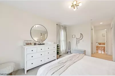 91 Roseland Ave, Caldwell Boro Twp., NJ 07006 - Photo 16