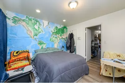 1053 Hunterdon St, Newark, NJ 07112 - Photo 40