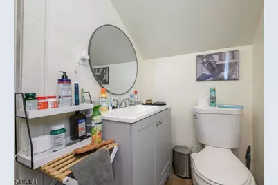 1053 Hunterdon St, Newark, NJ 07112 - Photo 36