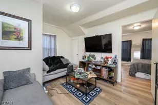 1053 Hunterdon St, Newark, NJ 07112 - Photo 38