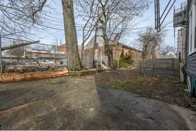 1053 Hunterdon St, Newark, NJ 07112 - Photo 44