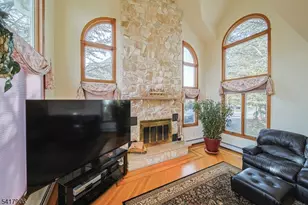 19 Dave Espie Way, Wayne, NJ 07470 - Photo 16