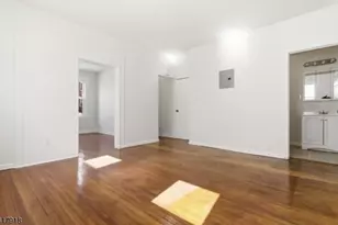 182 Norwood St, Newark, NJ 07106 - Photo 6