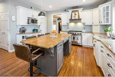 6 Macdougall Ct, Chester, NJ 07930 - Photo 12