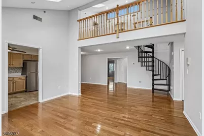 6 Domessina Ln #C8, Caldwell, NJ 07006 - Photo 4