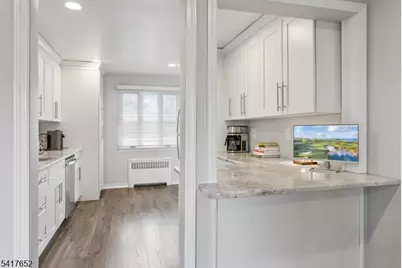 97B Troy Dr #B, Springfield, NJ 07081 - Photo 8