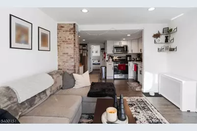 34 Ashwood Ave #2, Summit, NJ 07901 - Photo 2