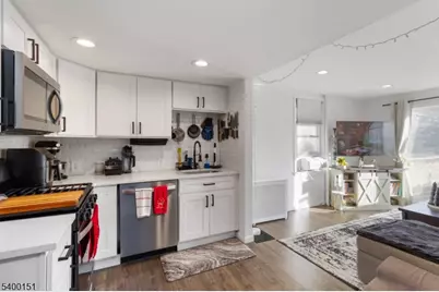 34 Ashwood Ave #2, Summit, NJ 07901 - Photo 8