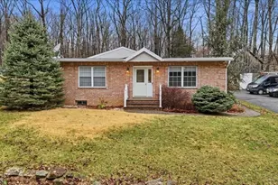 20 Summerfield Rd, White Township, NJ 07823 - Photo 1