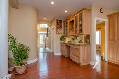 53 Princeton Ave, Woodbridge Township, NJ 07067 - Photo 8