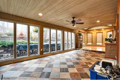 8 Hemlock Ln, Kinnelon, NJ 07405 - Photo 6