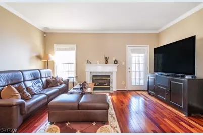 239 Terrace Lake Dr, Butler, NJ 07405 - Photo 10