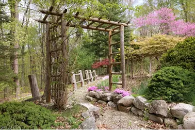 31 Kent Rd, Hampton Township, NJ 07860 - Photo 26