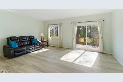 23 Manchester Rd, Raritan Township, NJ 08822 - Photo 6