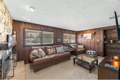 304 River Rd, East Hanover Township, NJ 07936 - Photo 8