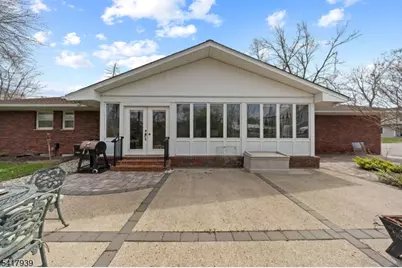304 River Rd, East Hanover Township, NJ 07936 - Photo 34