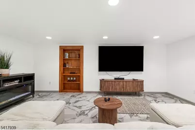 304 River Rd, East Hanover Township, NJ 07936 - Photo 24