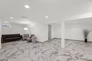 304 River Rd, East Hanover Township, NJ 07936 - Photo 22