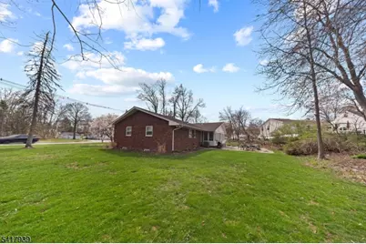 304 River Rd, East Hanover Township, NJ 07936 - Photo 38