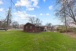 304 River Rd, East Hanover Township, NJ 07936 - Photo 38