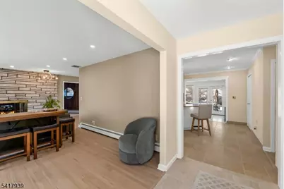 304 River Rd, East Hanover Township, NJ 07936 - Photo 2