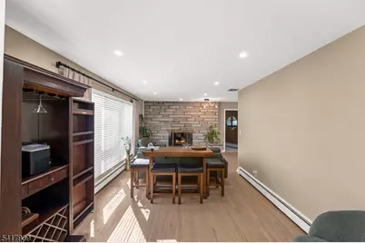 304 River Rd, East Hanover Township, NJ 07936 - Photo 4