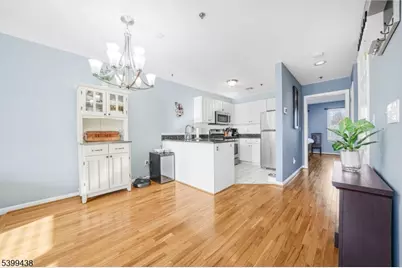 45 Royal Ave #46, Hawthorne, NJ 07506 - Photo 4