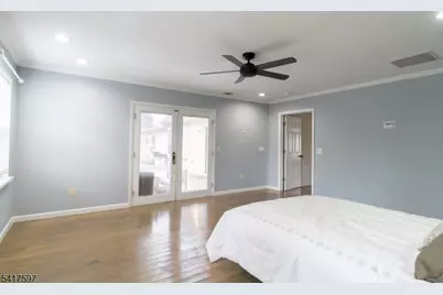 8 Dahlia Rd, Franklin Township, NJ 08873 - Photo 20