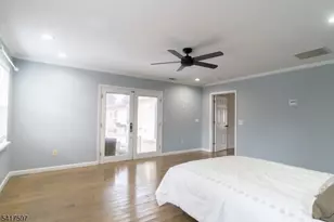 8 Dahlia Rd, Franklin Township, NJ 08873 - Photo 20